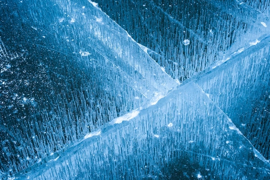 pattern and cracks in the ice