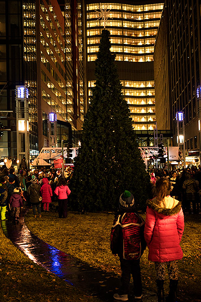 photographing a Christmas tree lighting ceremony in Rochester, Minnesota