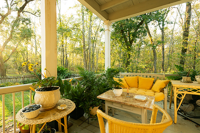 Maison Madeleine B&B front porch in Louisiana