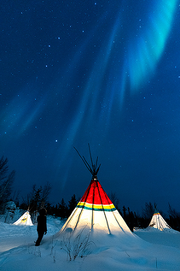 Aurora Viewing in Yellowknife, Alberta, Canada