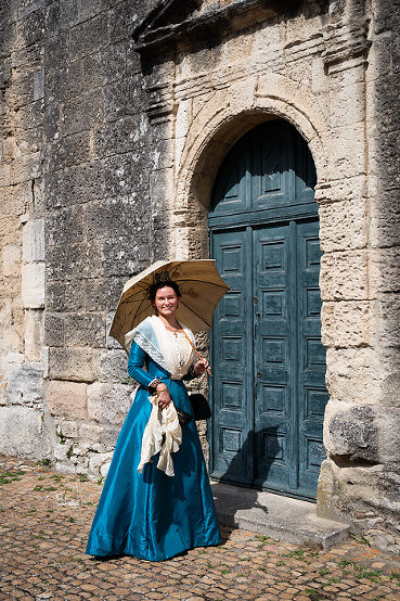 Portrait, Fete du Costume