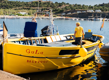 Gala boat ride in Port Lligat Dali