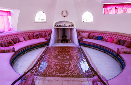 Home and studio, Dali